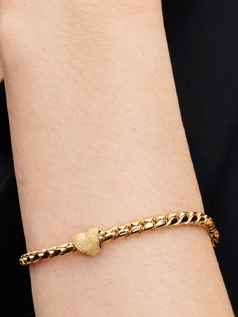 Mini Charm Pandora Corazón Texturizado Chapado en Oro 14k Referencia 764000C00 - Imagen 7