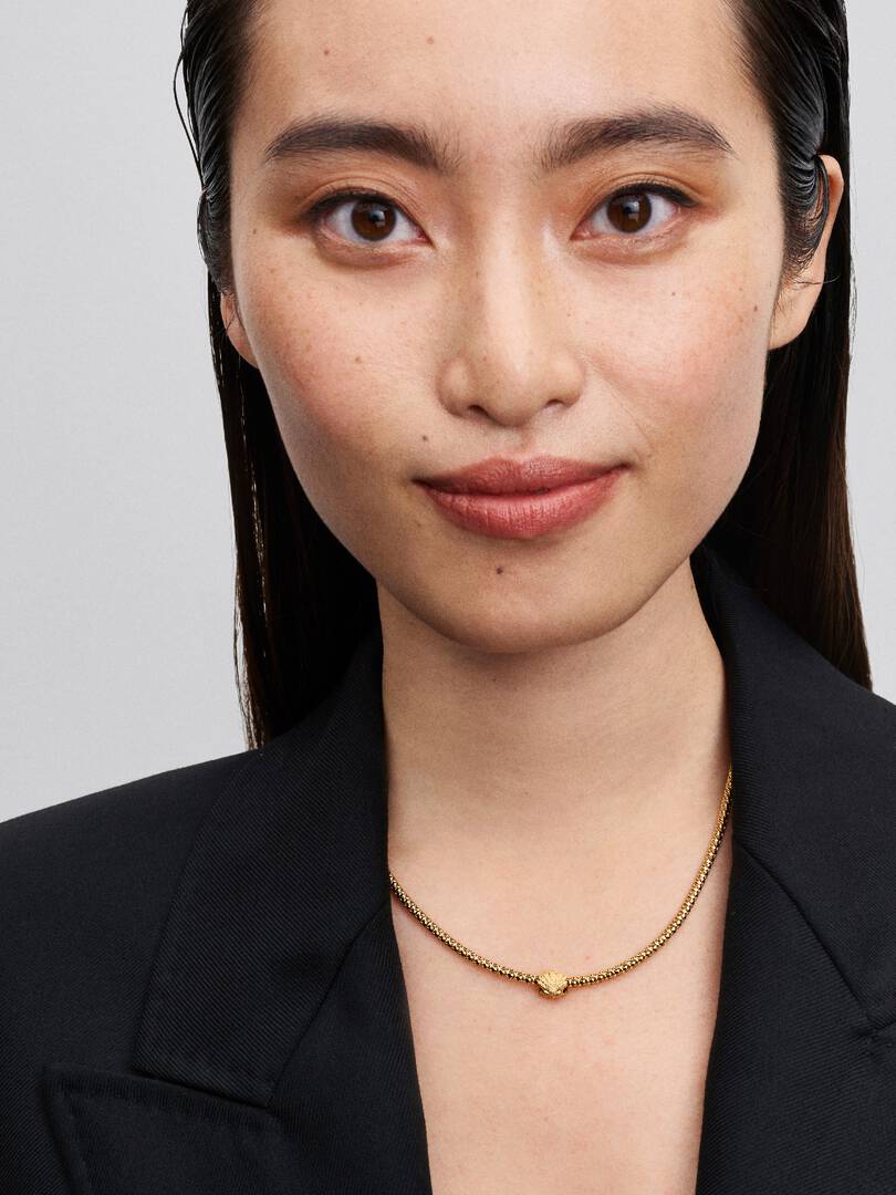 Mini Charm de Concha Texturizada Chapado en Oro de 14k Ref: 764057C00 - Imagen 7