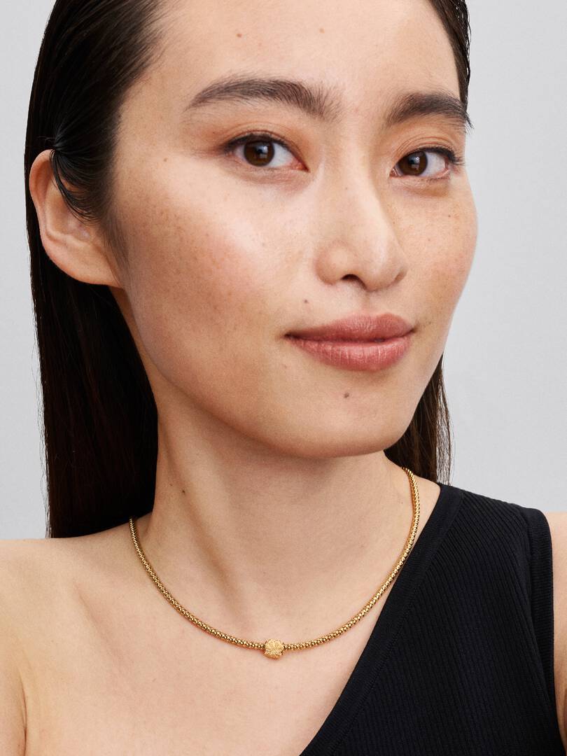 Mini charm Pandora trébol texturizado chapado en oro de 14k - Referencia 764047C00 - Imagen 6