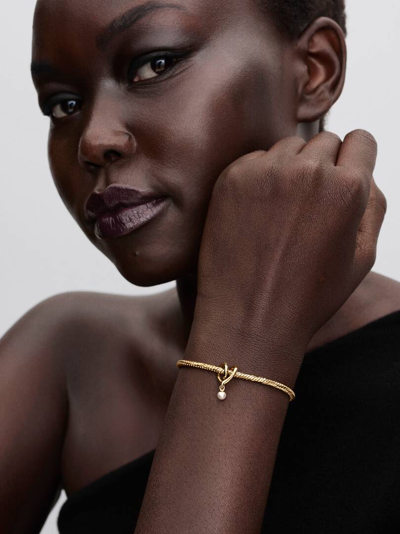 Charm Pandora corazón envuelto dorado 764138C01 - Imagen 6