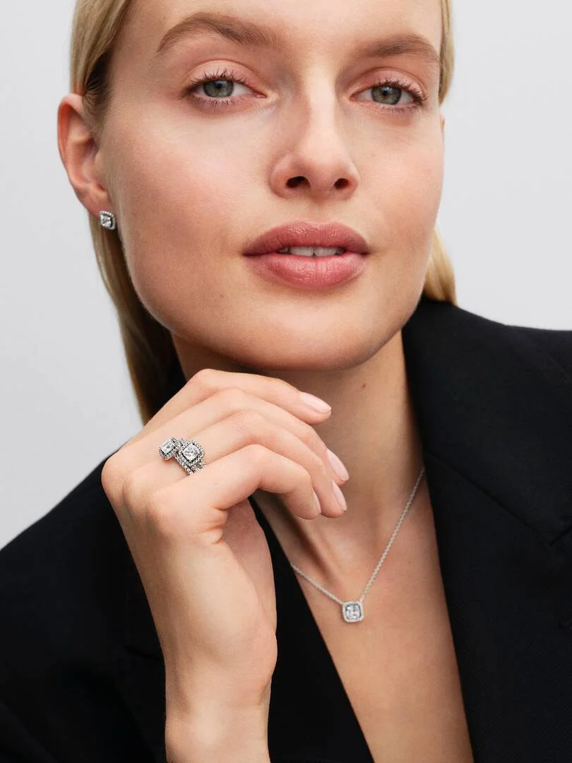 Collar cuadrado halo brillante Pandora 393560C02-45 - Imagen 3