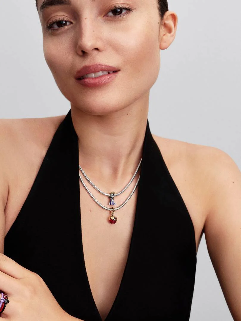 Charm Pandora Reina Malvada de Villanos de Disney plata y oro 14k 764380C01 - Imagen 2