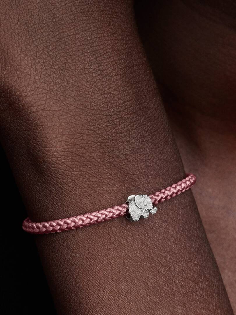 Charm elefante plata texturizada Pandora 794528C00 - Imagen 3